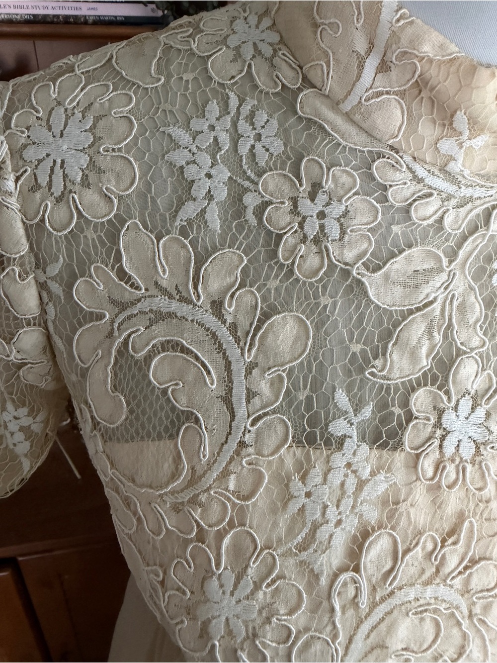 Lord & Taylor Vintage Ivory Lace Flare Chiffon Full Skirt Bow Back Wedding Gown - Picture 14 of 16